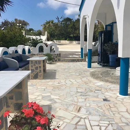 Hotel Lodos Karterados (Santorini)